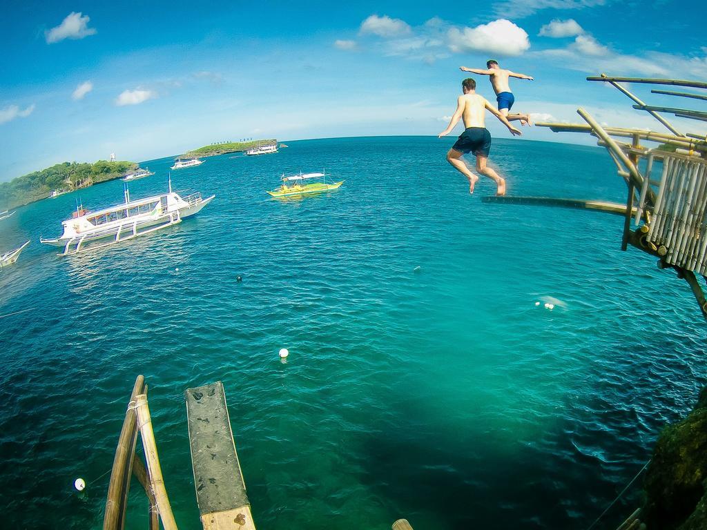 Jeepney Hostel And Kite Resort Balabag  ภายนอก รูปภาพ