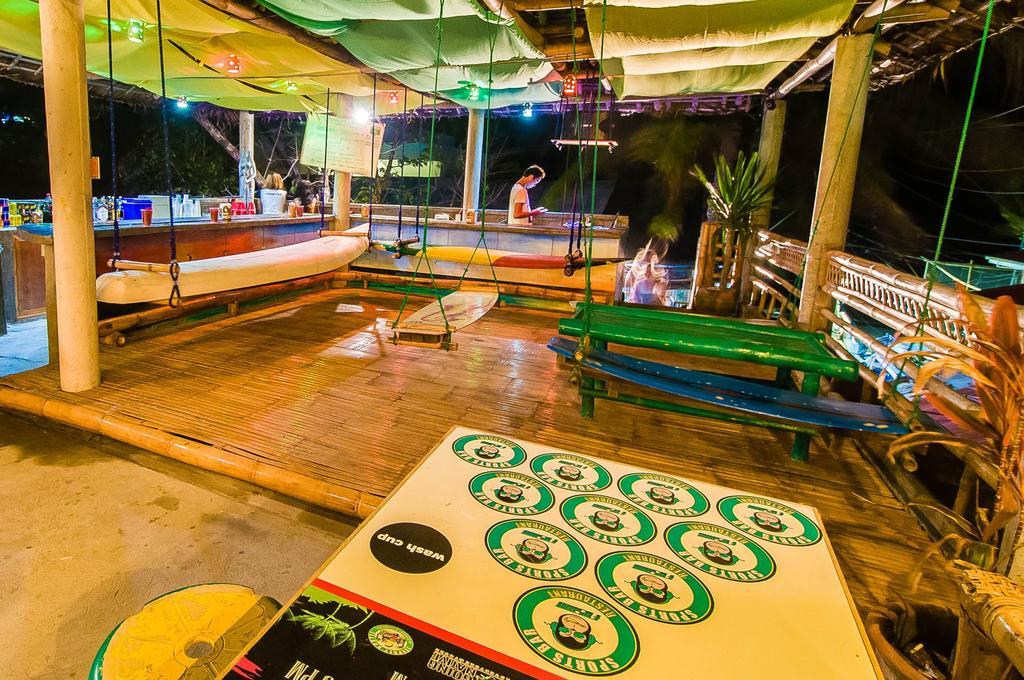 Jeepney Hostel And Kite Resort Balabag  ภายนอก รูปภาพ