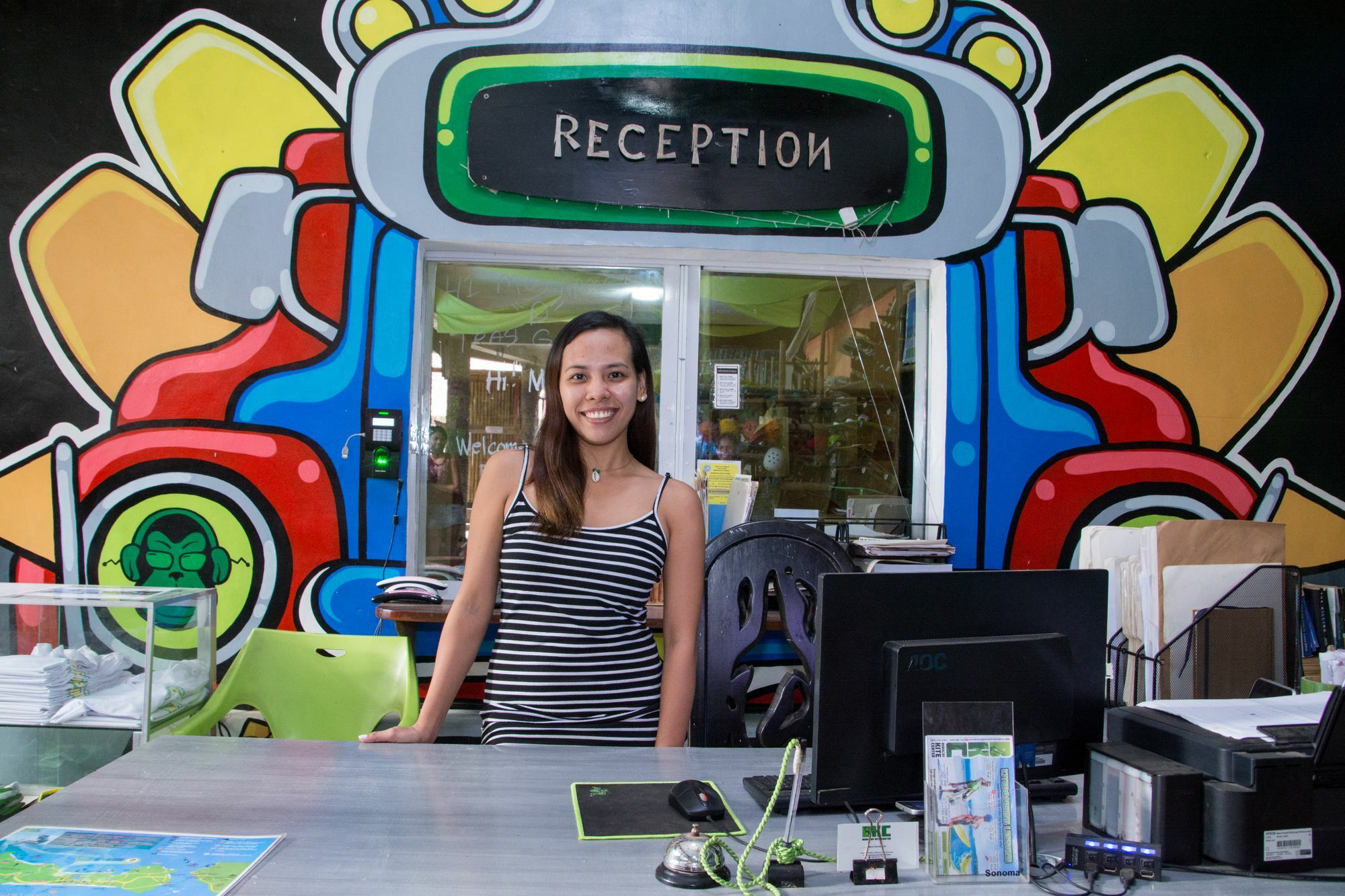 Jeepney Hostel And Kite Resort Balabag  ภายนอก รูปภาพ
